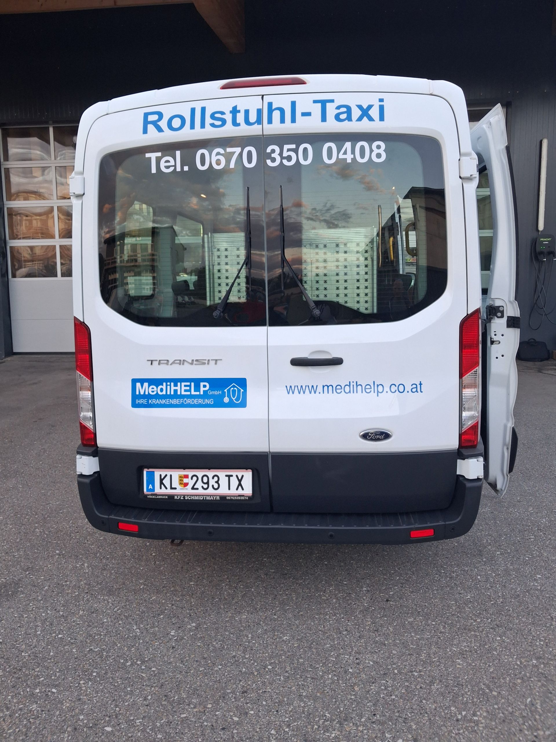 Zweites Rollstuhlfahrzeug von mediHELP